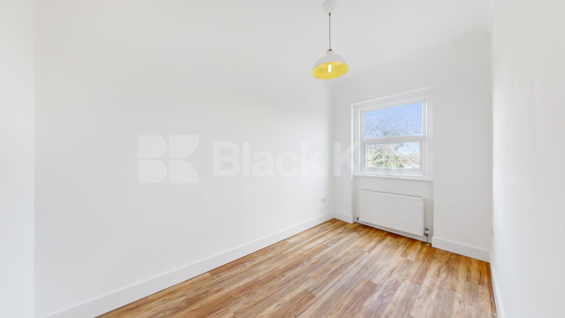 Modern Apartment Denbigh Road, Notting Hill